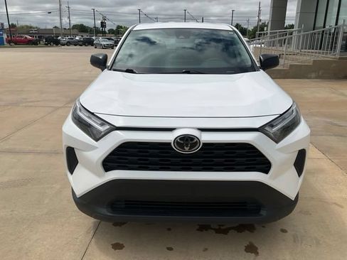 Used 2024 Toyota RAV4 LE FWD image 39