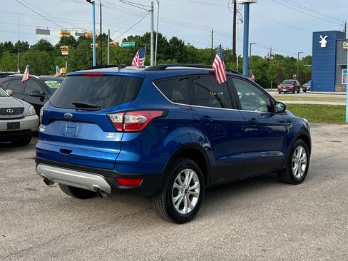 Used 2018 Ford Escape SE AWD/4WD image 6