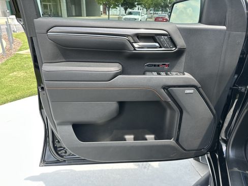 Used 2023 GMC Sierra 1500 AT4 w/ AT4 Premium Package AWD/4WD image 14