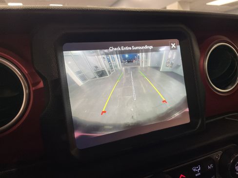 Used 2023 Jeep Wrangler Rubicon w/ Cold Weather Group image 27