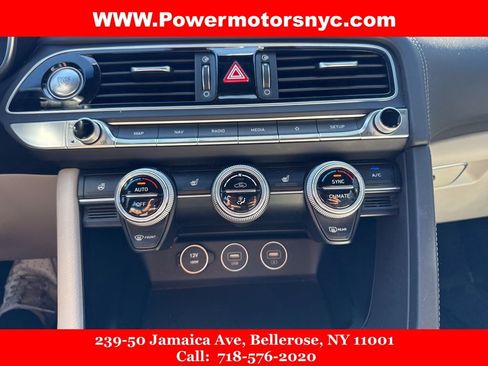 Used 2023 Genesis G70 2.0T image 38