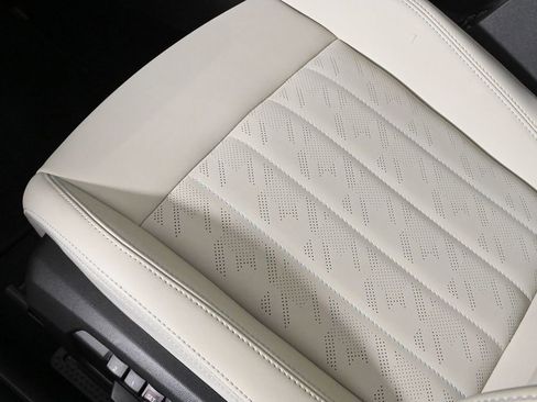 Certified 2025 MINI Cooper S image 27