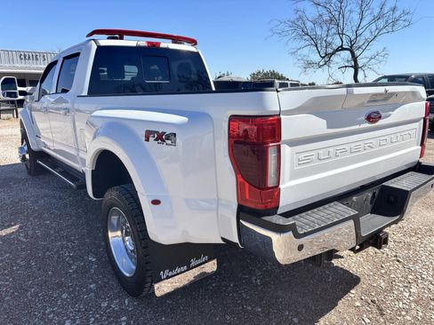 Used 2020 Ford F450 Lariat w/ Lariat Ultimate Package image 3