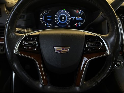 Used 2019 Cadillac Escalade ESV Luxury image 19