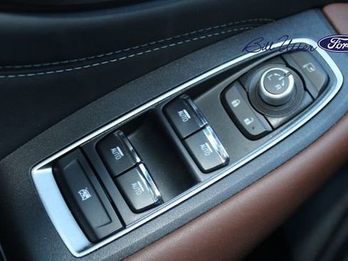 Used 2022 Subaru Outback Touring image 23