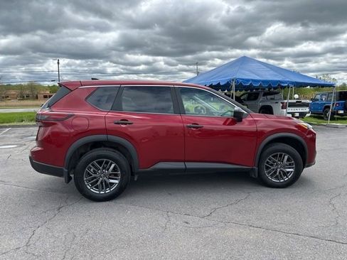 Certified 2025 Nissan Rogue S AWD/4WD image 6