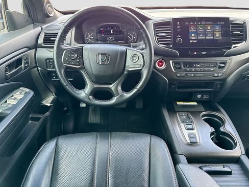 Used 2023 Honda Passport TrailSport image 29