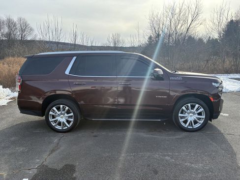 Used 2022 Chevrolet Tahoe High Country image 8