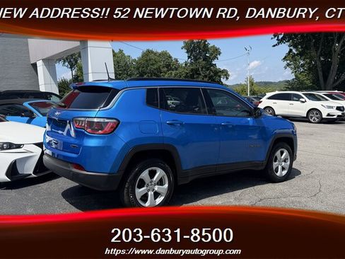 Used 2019 Jeep Compass Latitude w/ Popular Equipment Group AWD/4WD image 3