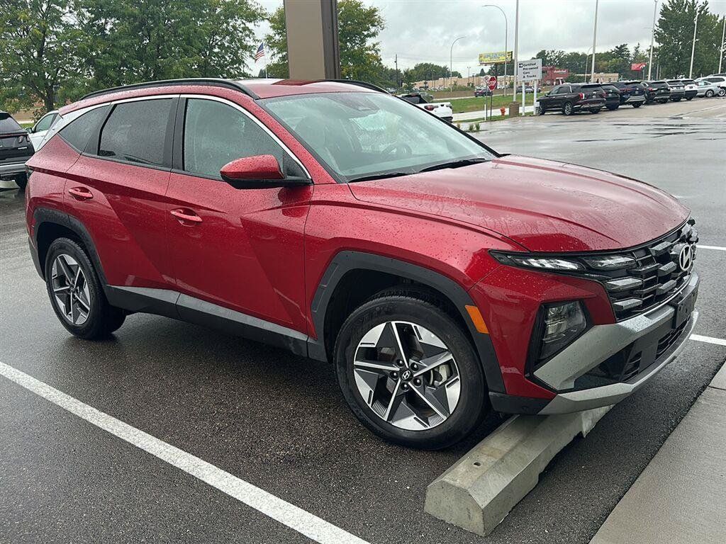 Certified 2025 Hyundai Tucson SEL AWD/4WD image 7