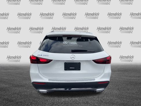 Certified 2025 Mercedes-Benz GLA 250 image 9