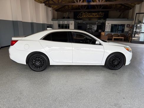 Used 2016 Chevrolet Malibu LT FWD image 8