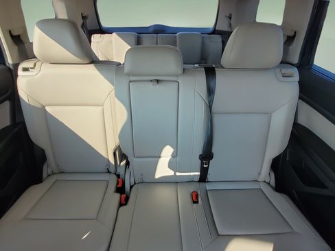 Used 2018 Volkswagen Atlas SEL AWD/4WD image 20