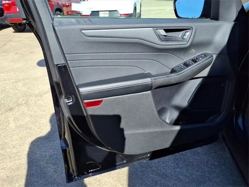 Used 2024 Ford Escape Active image 19