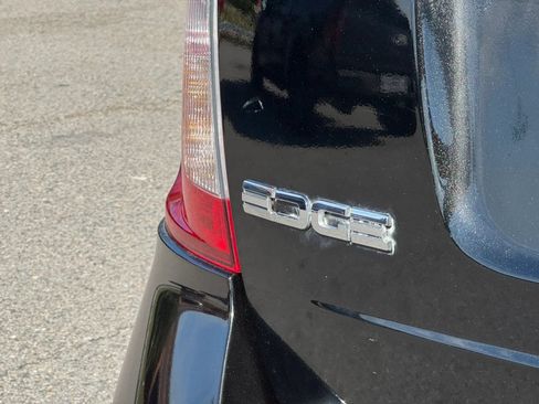 Used 2011 Ford Edge SE FWD image 9