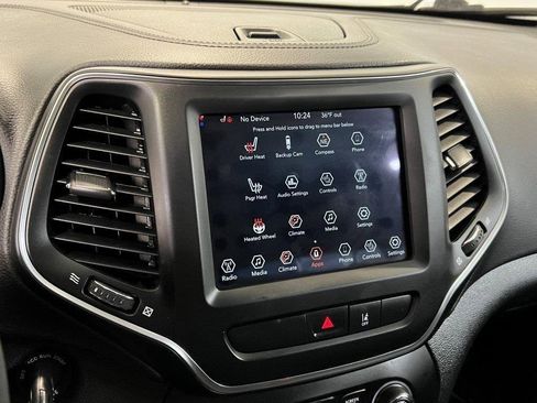 Used 2022 Jeep Cherokee Latitude w/ Sun & Sound Group image 40