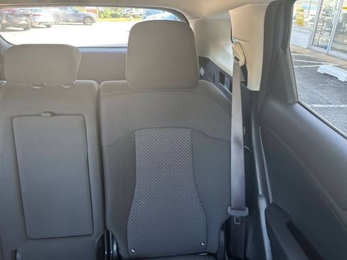 Used 2025 Kia Sportage LX FWD image 36