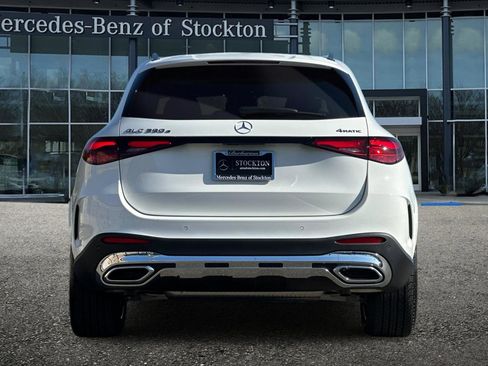 New 2026 Mercedes-Benz GLC 350e 4MATIC image 5