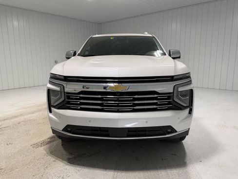 Used 2025 Chevrolet Suburban Premier w/ Sun And Tow Package image 2