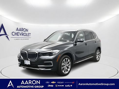 Used 2023 BMW X5 xDrive40i AWD/4WD image 1