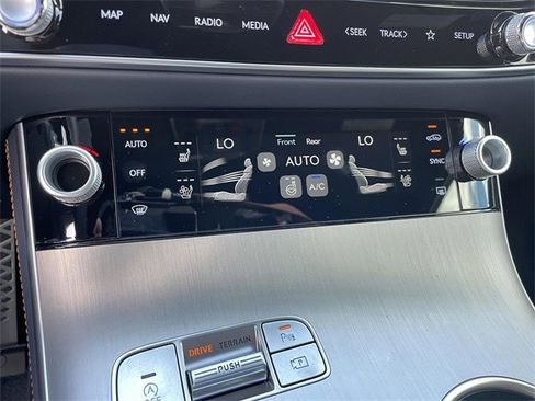 New 2026 Genesis GV70 3.5T Sport Advanced image 29