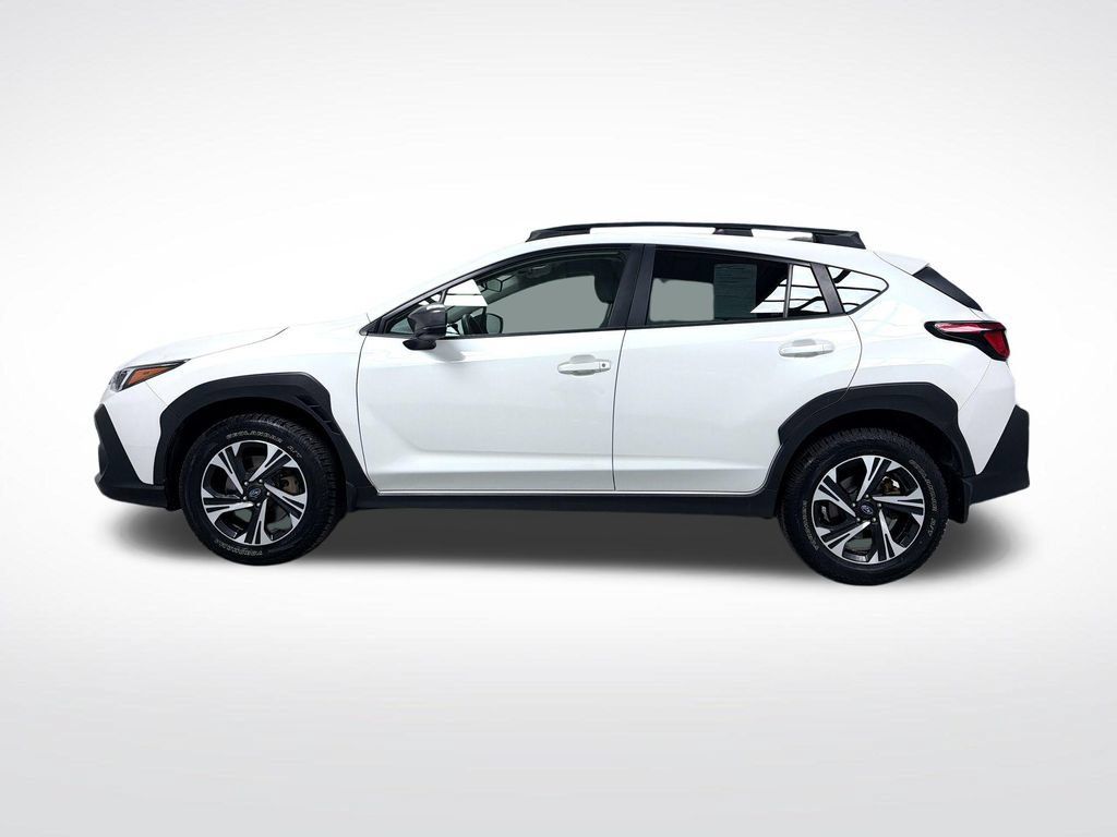 Used 2024 Subaru Crosstrek 2.0i Premium AWD/4WD image 3