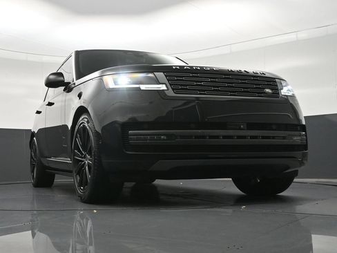 Used 2025 Land Rover Range Rover SE AWD/4WD image 29