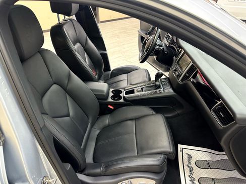 Used 2016 Porsche Macan S image 42