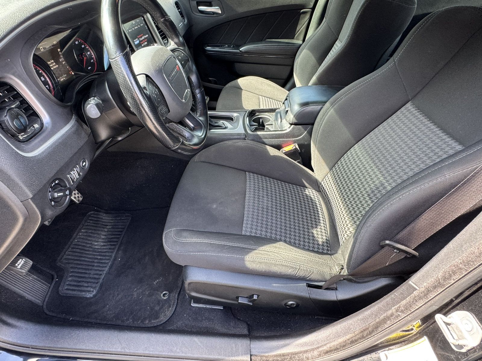 Used 2020 Dodge Charger GT w/ Blacktop Package RWD image 9