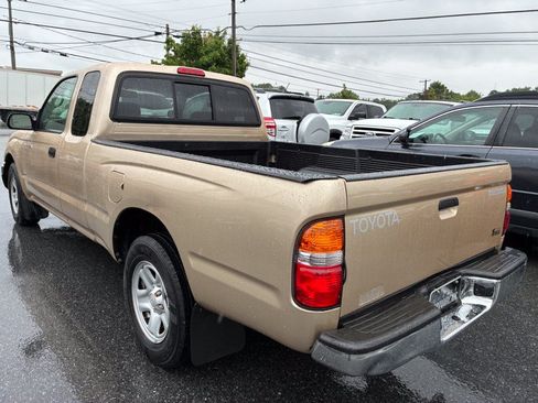Used 2004 Toyota Tacoma 2WD Xtracab image 4