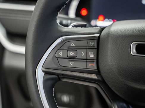 New 2025 Jeep Grand Cherokee image 27