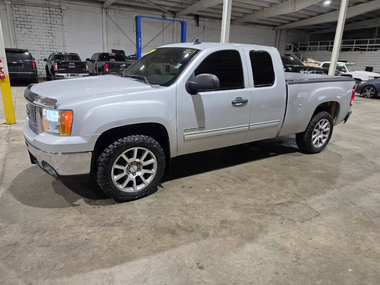Used 2012 GMC Sierra 1500 SLE w/ Power Tech Package AWD/4WD image 1