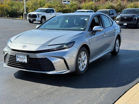 Certified 2025 Toyota Camry LE image 8