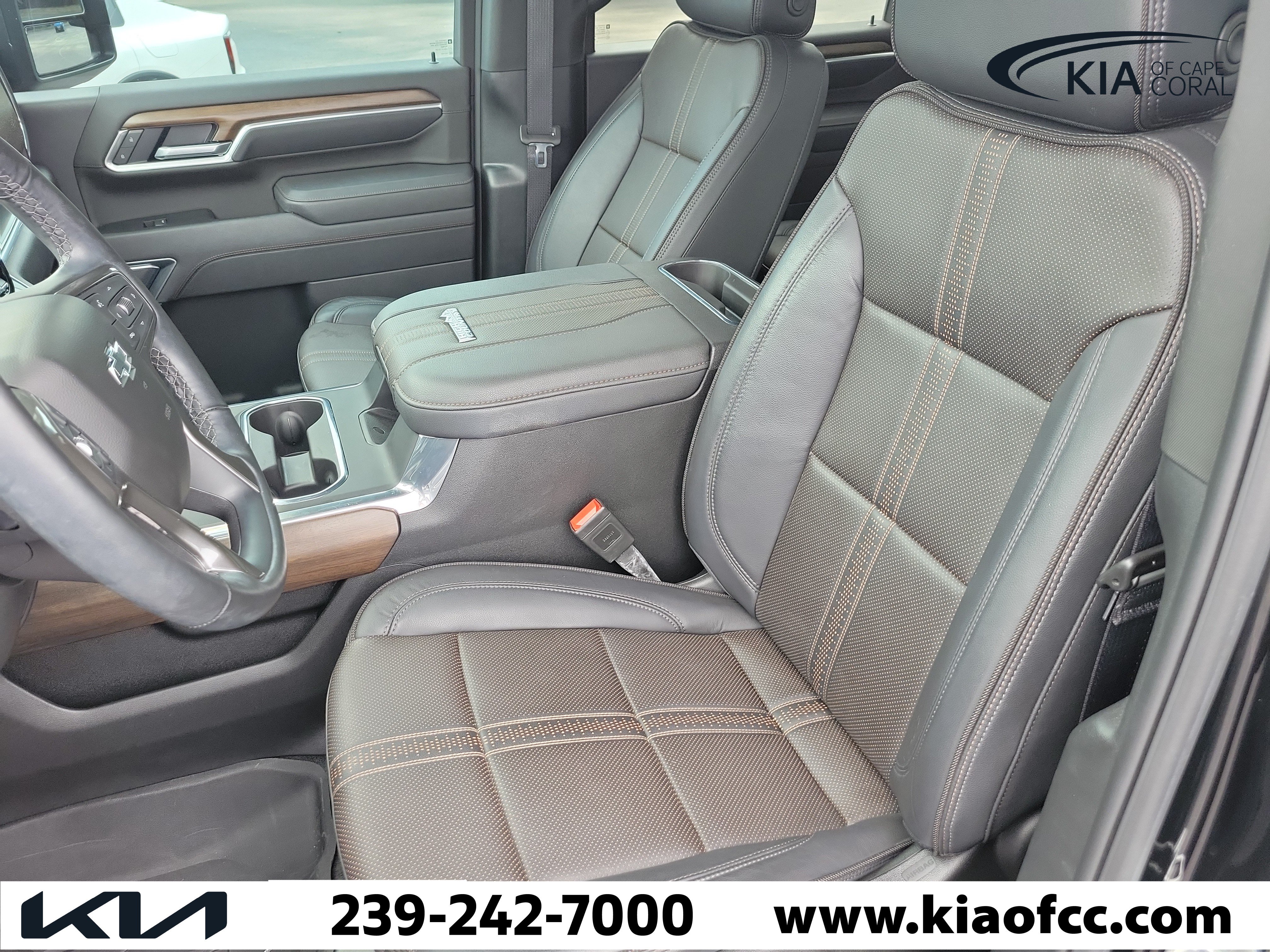 Used 2025 Chevrolet Silverado 2500 High Country w/ Midnight Edition AWD/4WD image 20