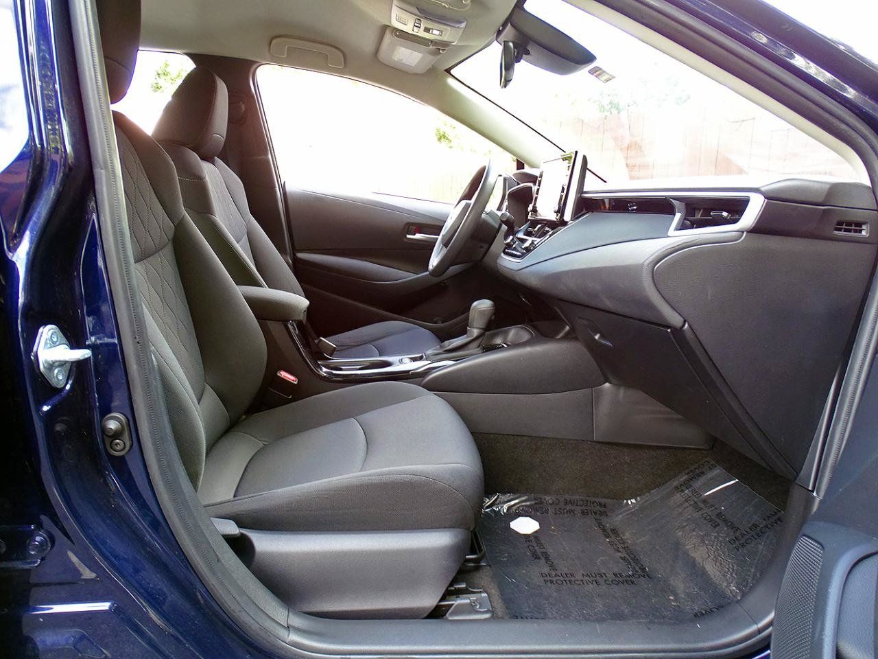 Used 2021 Toyota Corolla LE w/ LE Convenience Package FWD image 33