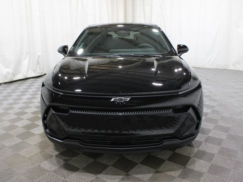 New 2026 Chevrolet Equinox EV LT image 36