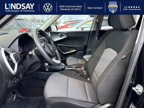 Used 2021 Kia Soul S image 9