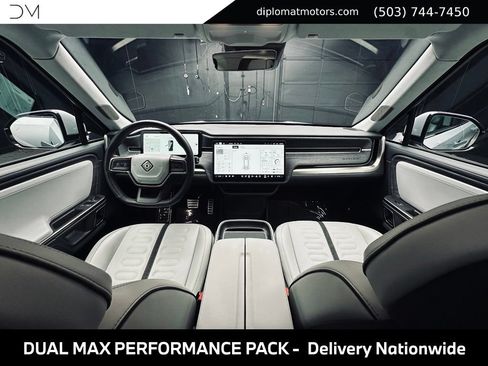 Used 2024 Rivian R1S Adventure AWD/4WD image 28