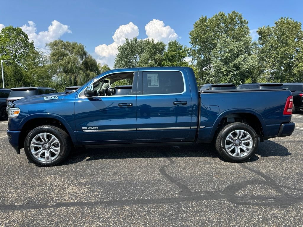 Used 2024 RAM 1500 Limited AWD/4WD image 9