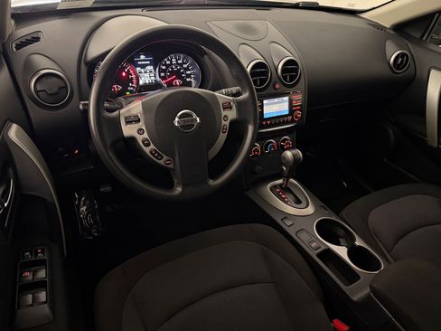 Used 2012 Nissan Rogue SV AWD/4WD image 4