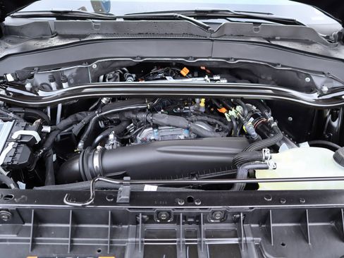 New 2026 Ford Explorer ST-Line w/ ST-Line Street Pack image 23