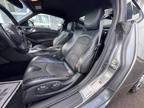 Used 2014 Nissan 370Z Touring w/ Sport Package RWD image 15