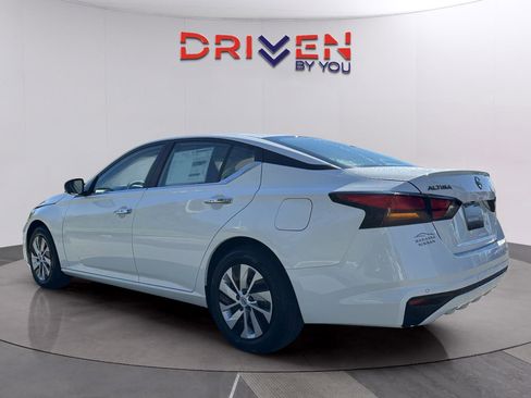 New 2025 Nissan Altima 2.5 S image 3