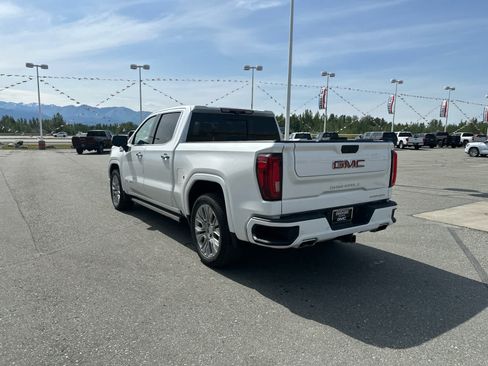 Used 2020 GMC Sierra 1500 Denali w/ Denali Ultimate Package AWD/4WD image 8