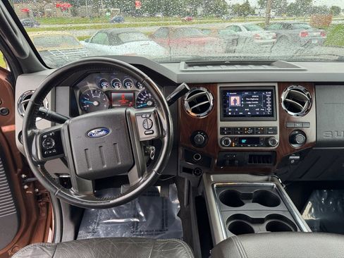 Used 2011 Ford F350 Lariat w/ Lariat Interior Pkg image 33