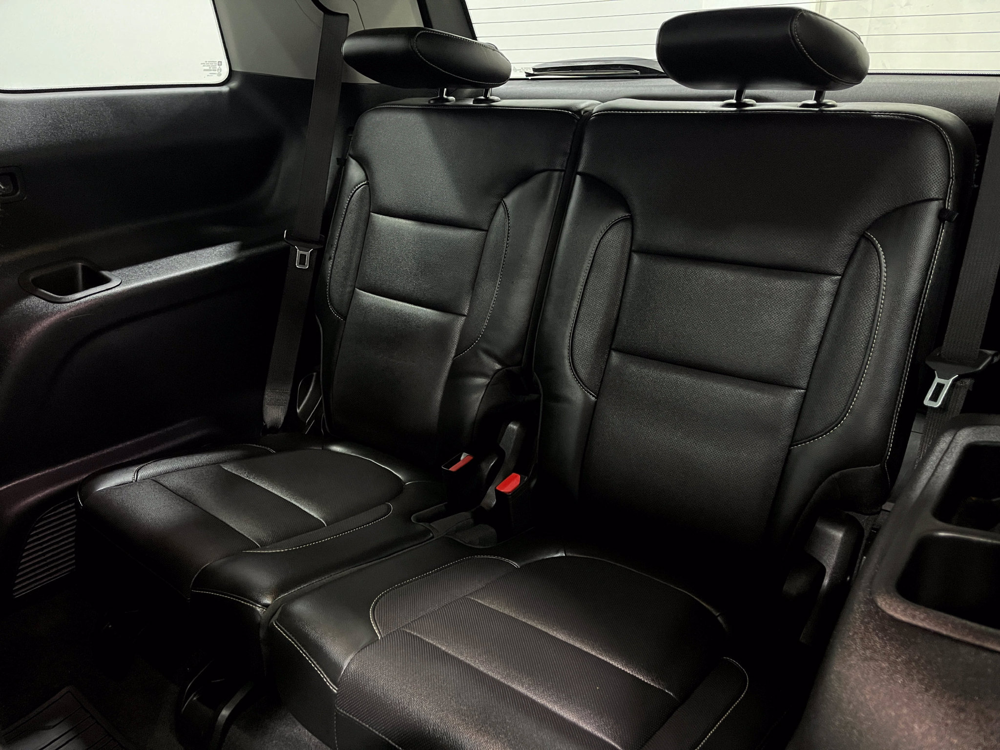 Used 2019 GMC Acadia SLT w/ Black Edition FWD image 31