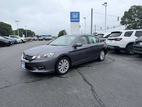 Used 2015 Honda Accord EX image 1
