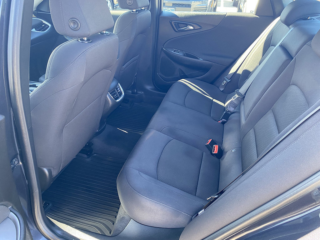 Used 2023 Chevrolet Malibu LT FWD image 11