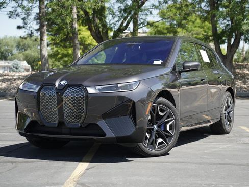 Certified 2024 BMW iX xDrive50 w/ Premium Package AWD/4WD image 1