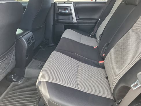 Used 2016 Toyota 4Runner SR5 image 22